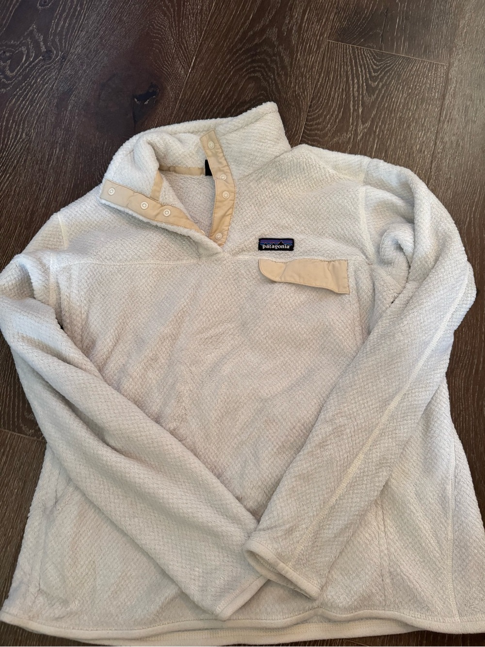 Patagonia Women’s Cream Zip-Style Snap Fleece Pullover